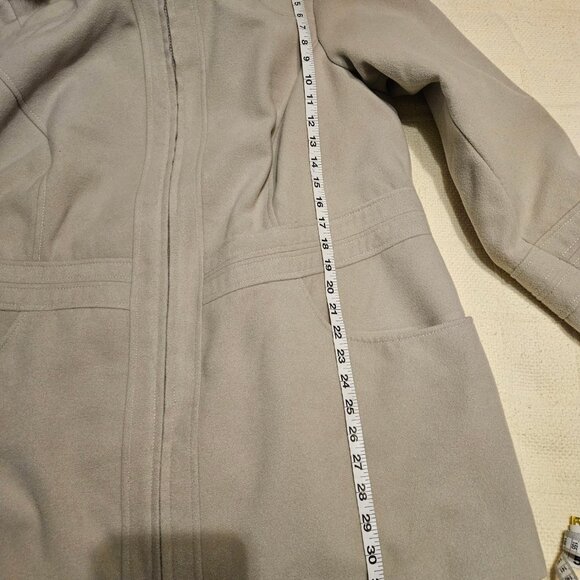 Warm Winter Coat Beige Bone color - like New - Picture 5 of 11